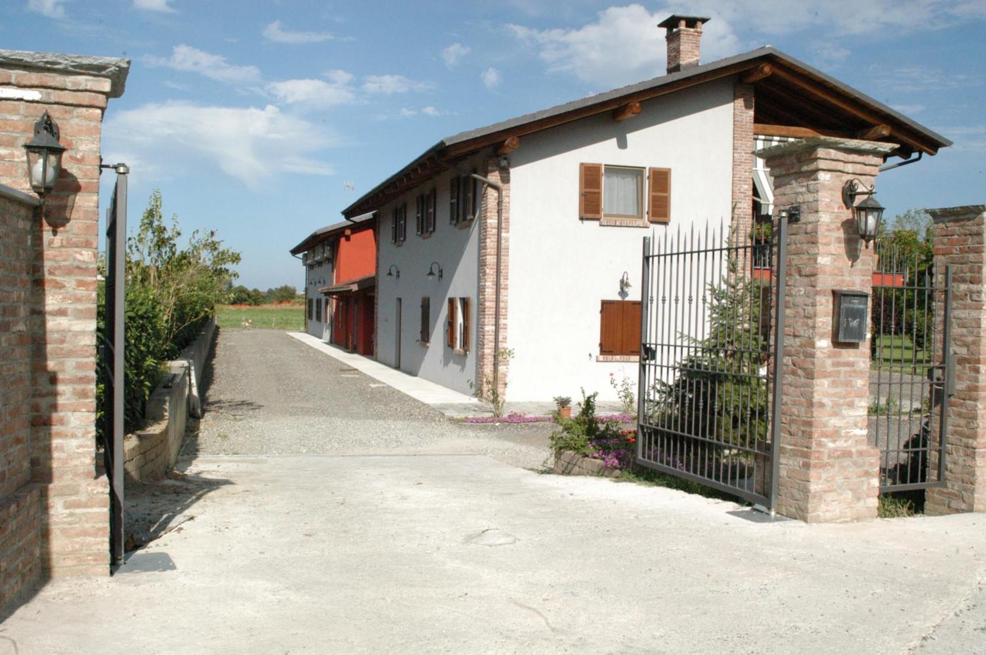 Agriturismo La Sforzata Collegno Dış mekan fotoğraf